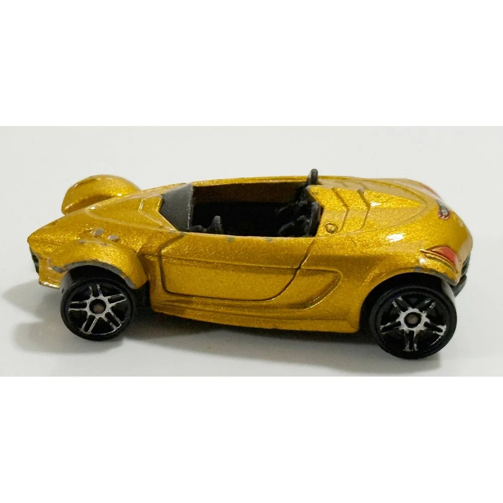 Hot Wheels Hyundai Spyder Concept Kids 1:64 Gold Metallic Die-cast Toy Car 2001